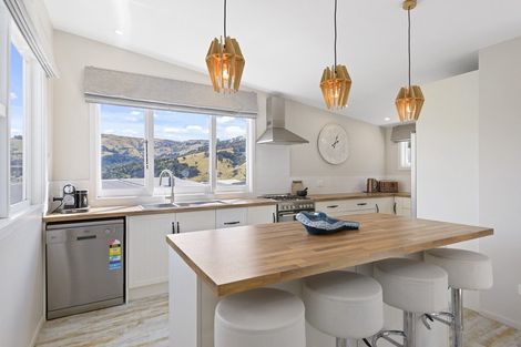 Photo of property in 26 Bayview Crescent, Duvauchelle, 7581