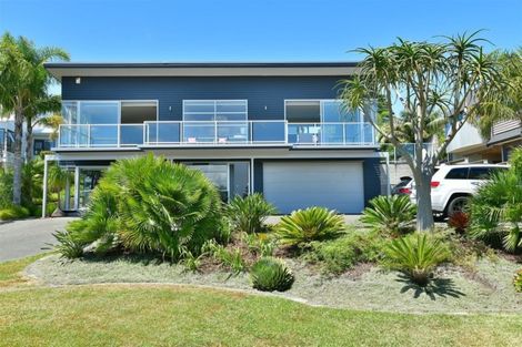 Photo of property in 9a Brown Street, Manly, Whangaparaoa, 0930