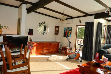 Photo of property in 2/9 Ash Grove, Ranui, Porirua, 5024