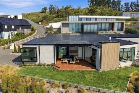 Photo of property in 19 Rauhea Lane, Clifton, Christchurch, 8081