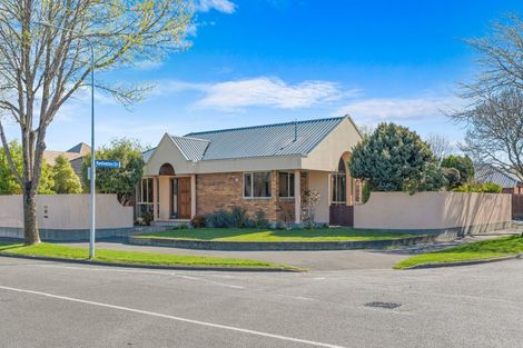 Photo of property in 158 Hawthornden Road, Avonhead, Christchurch, 8042