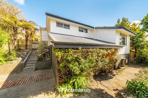 Photo of property in 118 Holborn Drive, Stokes Valley, Lower Hutt, 5019