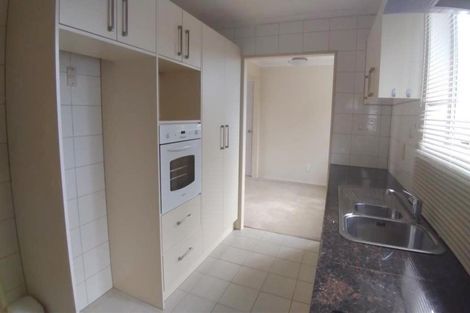 Photo of property in 2/26a Sunnynook Road, Sunnynook, Auckland, 0620