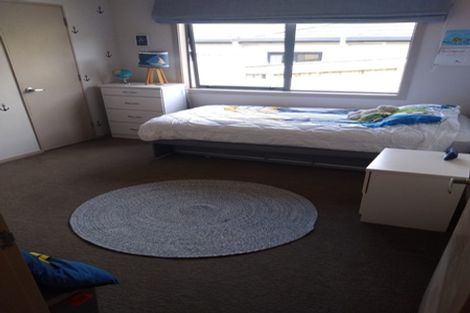 Photo of property in 30 Te Puia Drive, Aotea, Porirua, 5024