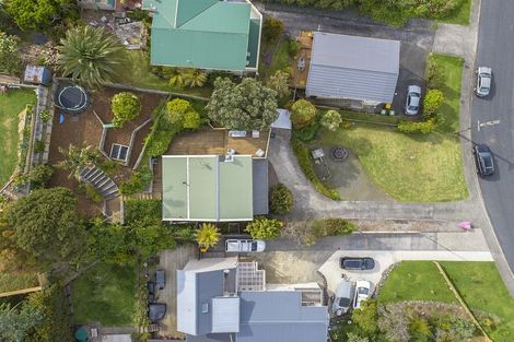 Photo of property in 6 Maori Hut Road, Red Beach, 0932