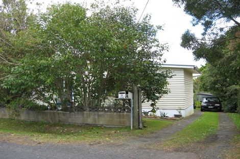 Photo of property in 11 George Avenue, Herald Island, Auckland, 0618