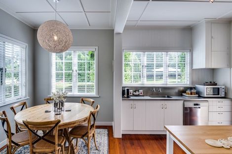 Photo of property in Mana Lodge, 125 Douglas Road, Poukawa, Hastings, 4178