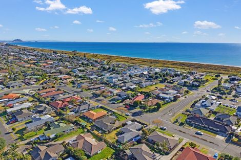 Photo of property in 9 Dalton Drive, Papamoa Beach, Papamoa, 3118