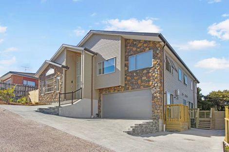 Photo of property in 22 Lorikeet Place, Unsworth Heights, Auckland, 0632