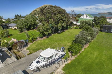 Photo of property in 140 Newcastle Street, Mahia, 4198
