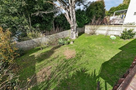 Photo of property in 2/21a Ludlow Terrace, Totara Vale, Auckland, 0627