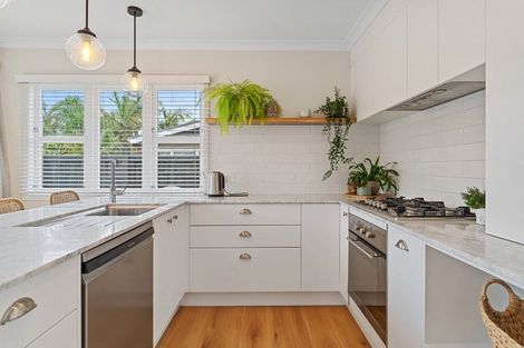 Photo of property in 107a Oceanview Road, Mount Maunganui, 3116