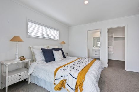 Photo of property in 10 Awatira Drive, Papamoa Beach, Papamoa, 3118