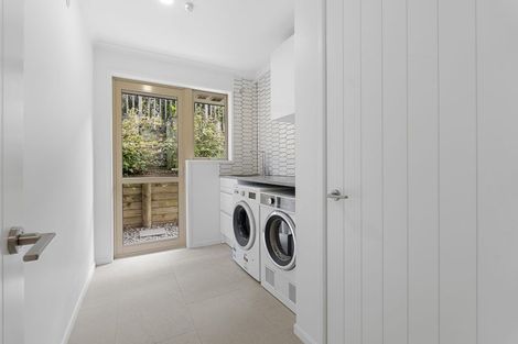 Photo of property in 123 Grovenor Drive, Orewa, 0931
