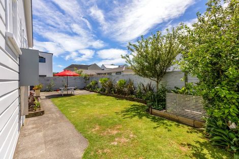 Photo of property in 19 Beach Street, Fitzroy, New Plymouth, 4312