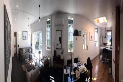 Photo of property in 35 Shakespeare Road, Bluff Hill, Napier, 4110