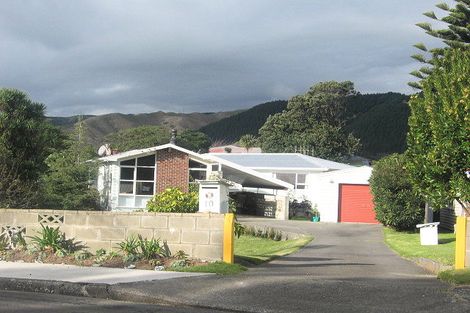 Photo of property in 10 Horomona Road, Paekakariki, 5034