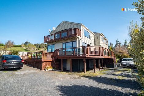 Photo of property in 27 Church Hill Road, Green Island, Dunedin, 9018