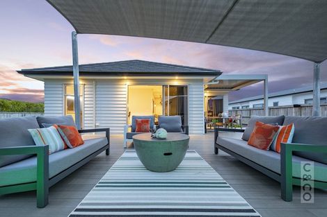 Photo of property in 7a Turpin Road, Riverhead, 0820