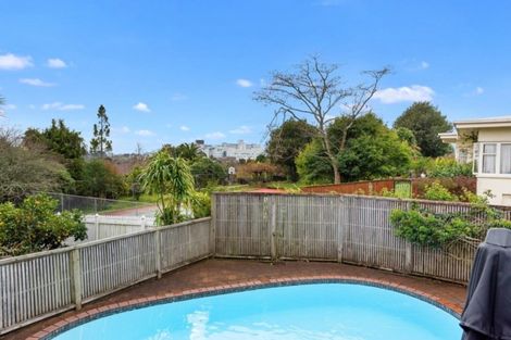 Photo of property in 18b Mahoe Street, Melville, Hamilton, 3206