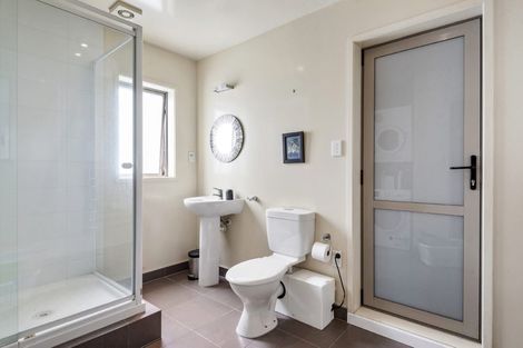 Photo of property in 22 Surville Place, Mairangi Bay, Auckland, 0630