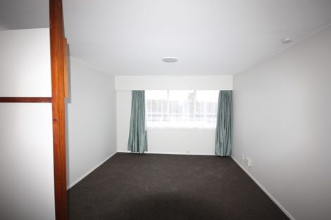 Photo of property in 64a Clayburn Road, Glen Eden, Auckland, 0602