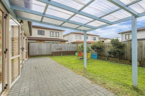 Photo of property in 25 Maypark Crescent, Flat Bush, Auckland, 2016