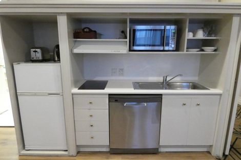 Photo of property in Quest Wellington Serviced Apart, 1/33a Hunter Street, Wellington Central, Wellington, 6011