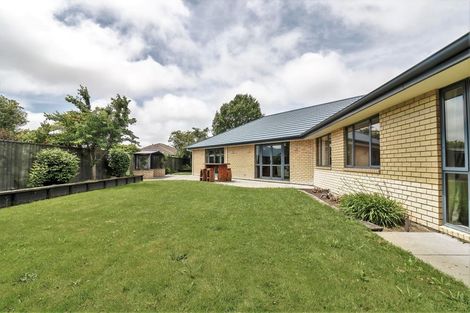 Photo of property in 8 Antonia Place, Aidanfield, Christchurch, 8025