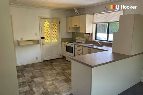 Photo of property in 31 Kaikorai Valley Road, Kaikorai, Dunedin, 9010