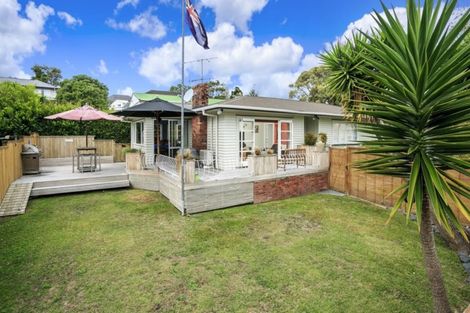 Photo of property in 1/15 Elliott Avenue, Bayview, Auckland, 0629