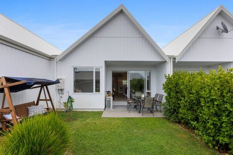 Photo of property in 26a Taikura Avenue, Red Beach, 0932