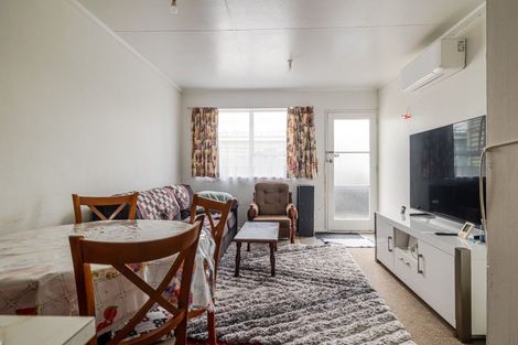 Photo of property in 37 Albert Street, Palmerston North, 4414