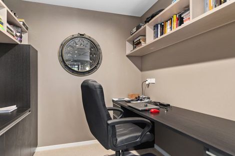 Photo of property in 11 Janice Place, Mount Pleasant, Christchurch, 8081