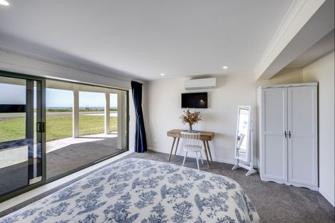 Photo of property in 63 Le Quesne Road, Bay View, Napier, 4104