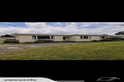 Photo of property in 137 Weraroa Road, Levin, 5510