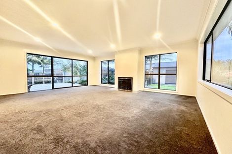 Photo of property in 21 Kelvin Road, Papakura, 2110