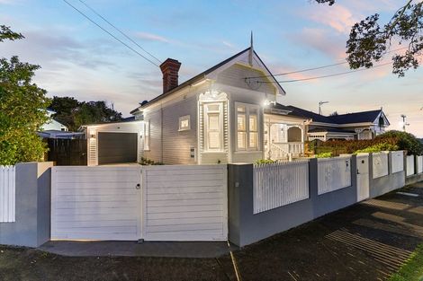 Photo of property in 18 Kowhai Street, Mount Eden, Auckland, 1024