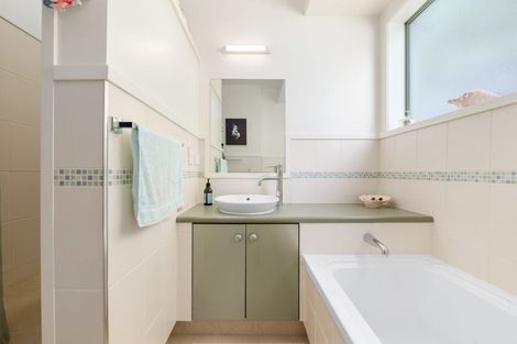 Photo of property in 10 Golf Grove, St Andrews, Hamilton, 3200