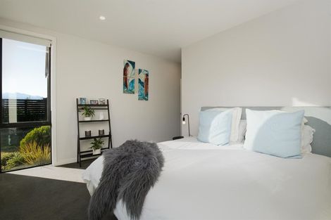 Photo of property in 8 Fife Court, Jacks Point, Queenstown, 9371