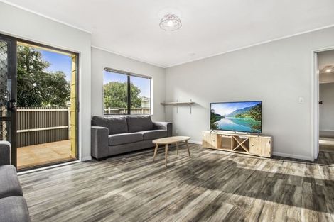 Photo of property in 2/3 William Street, Mangere East, Auckland, 2024