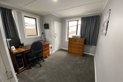 Photo of property in 6 Doon Street, Vauxhall, Dunedin, 9013