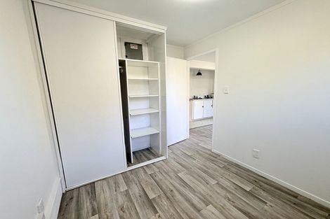 Photo of property in 14 Heather Place, Sunnynook, Auckland, 0620