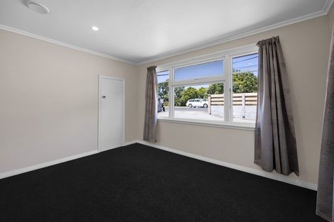 Photo of property in 1/9 Tarahua Road, Vogeltown, New Plymouth, 4310