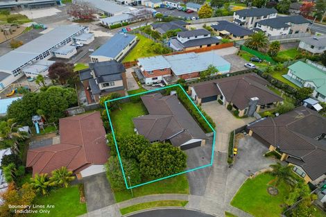 Photo of property in 9 Bonny Crescent, Massey, Auckland, 0614