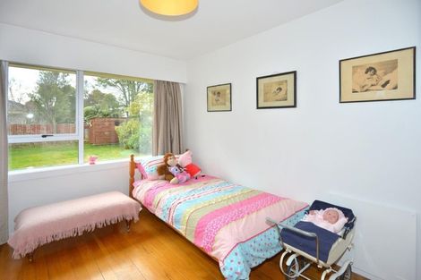 Photo of property in 120 Kendal Avenue, Burnside, Christchurch, 8053