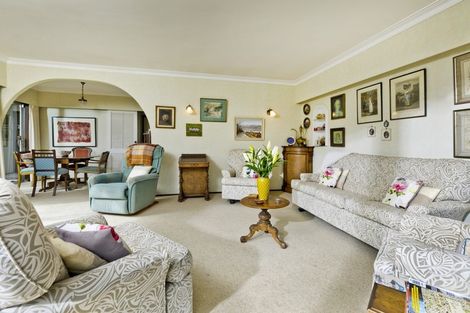 Photo of property in 2/19 Craig Road, Milford, Auckland, 0620