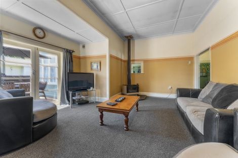 Photo of property in 18 Sedcole Street, Pahiatua, 4910