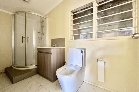 Photo of property in 13 Carbery Place, Manurewa, Auckland, 2102