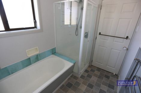 Photo of property in 4 Haynes Avenue, Upper Riccarton, Christchurch, 8041